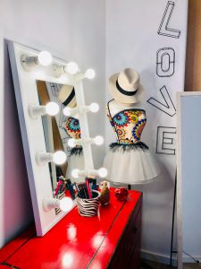 Gdzie sprawdzi się toaletka kosmetyczna?